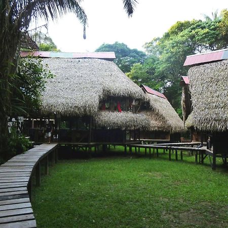 Jamu Lodge Puerto Montufar Eksteriør bilde