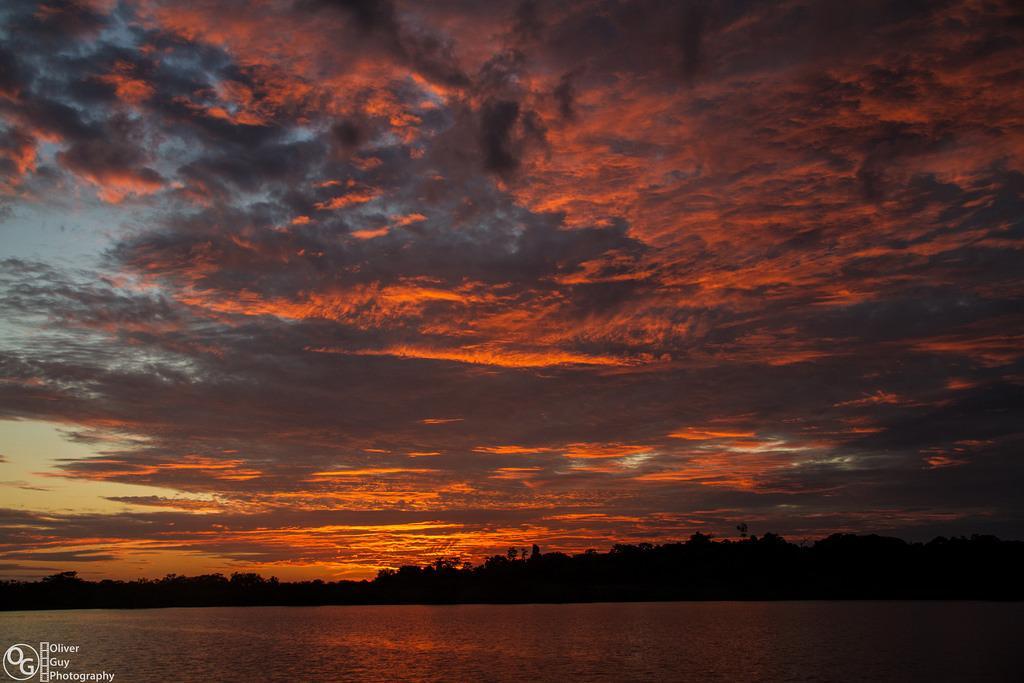 Jamu Lodge Puerto Montufar Eksteriør bilde