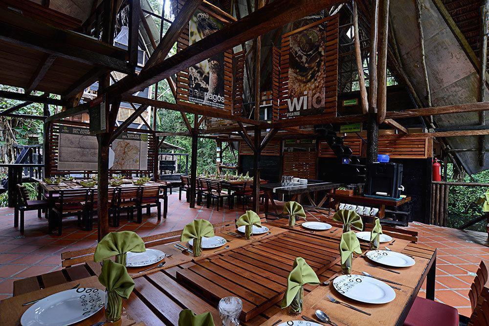 Jamu Lodge Puerto Montufar Eksteriør bilde