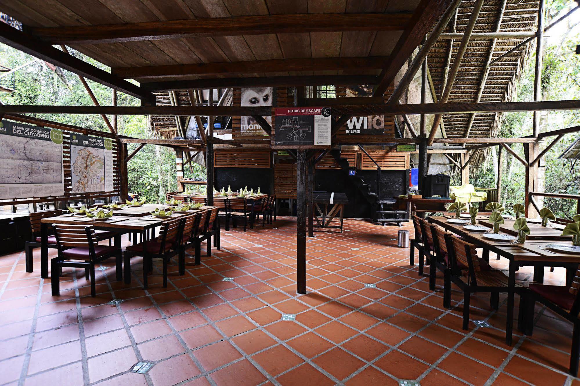 Jamu Lodge Puerto Montufar Eksteriør bilde