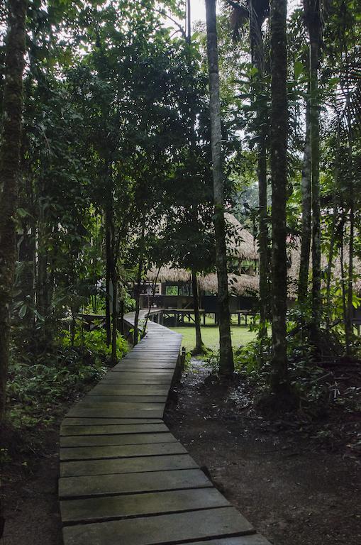 Jamu Lodge Puerto Montufar Eksteriør bilde
